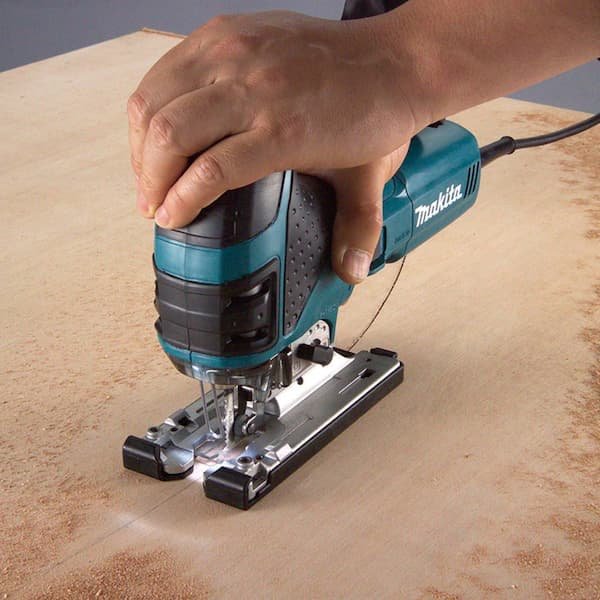 Caladora Makita 4351FCTJ